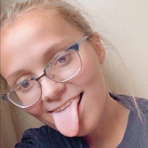 Meet your Posher, Maddie